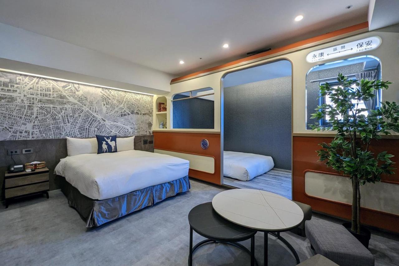 K Hotel - Yizhong Ταϊχούνγκ Εξωτερικό φωτογραφία