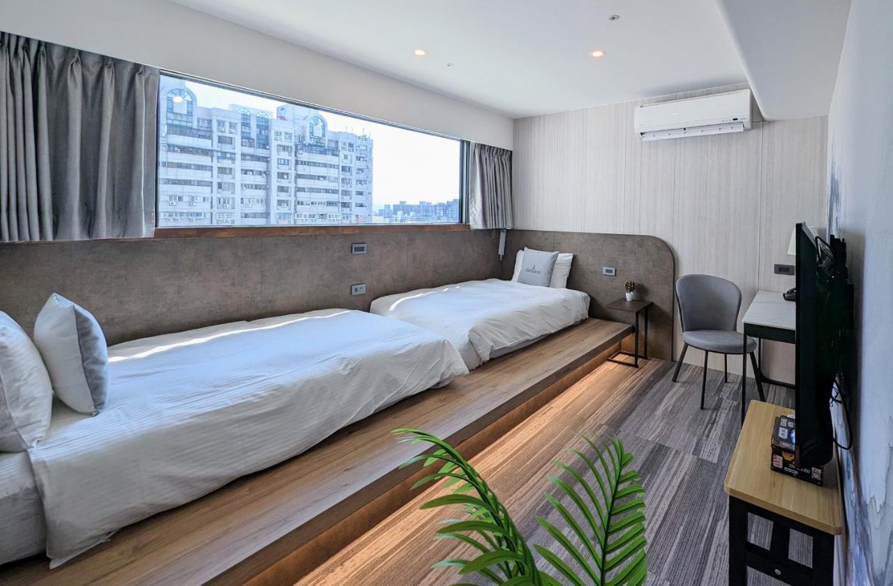 K Hotel - Yizhong Ταϊχούνγκ Εξωτερικό φωτογραφία
